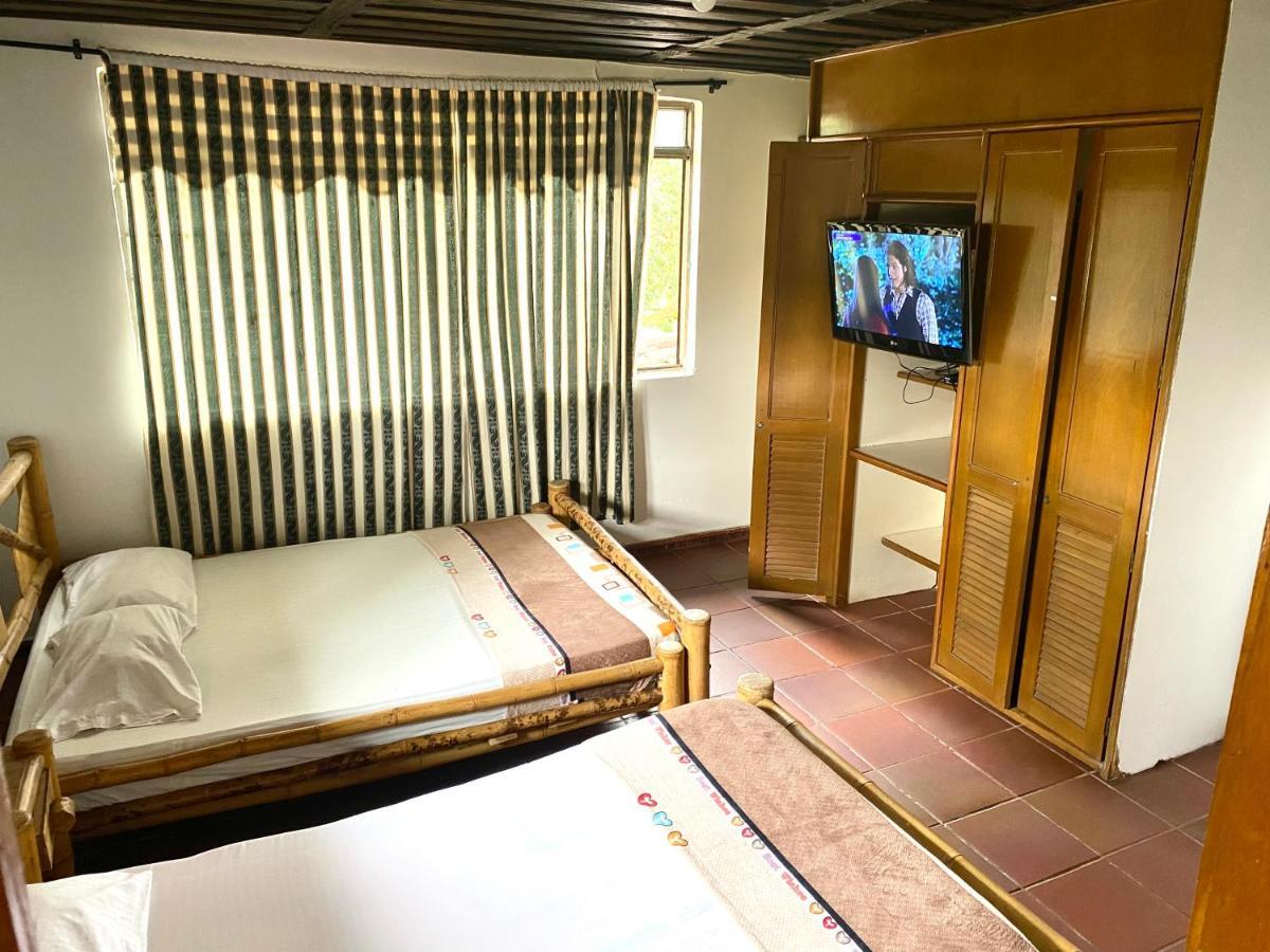 Finca Hotel Los Cocos Монтенегро Екстериор снимка