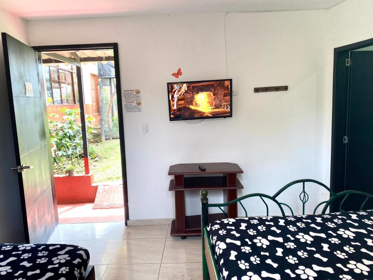 Finca Hotel Los Cocos Монтенегро Екстериор снимка