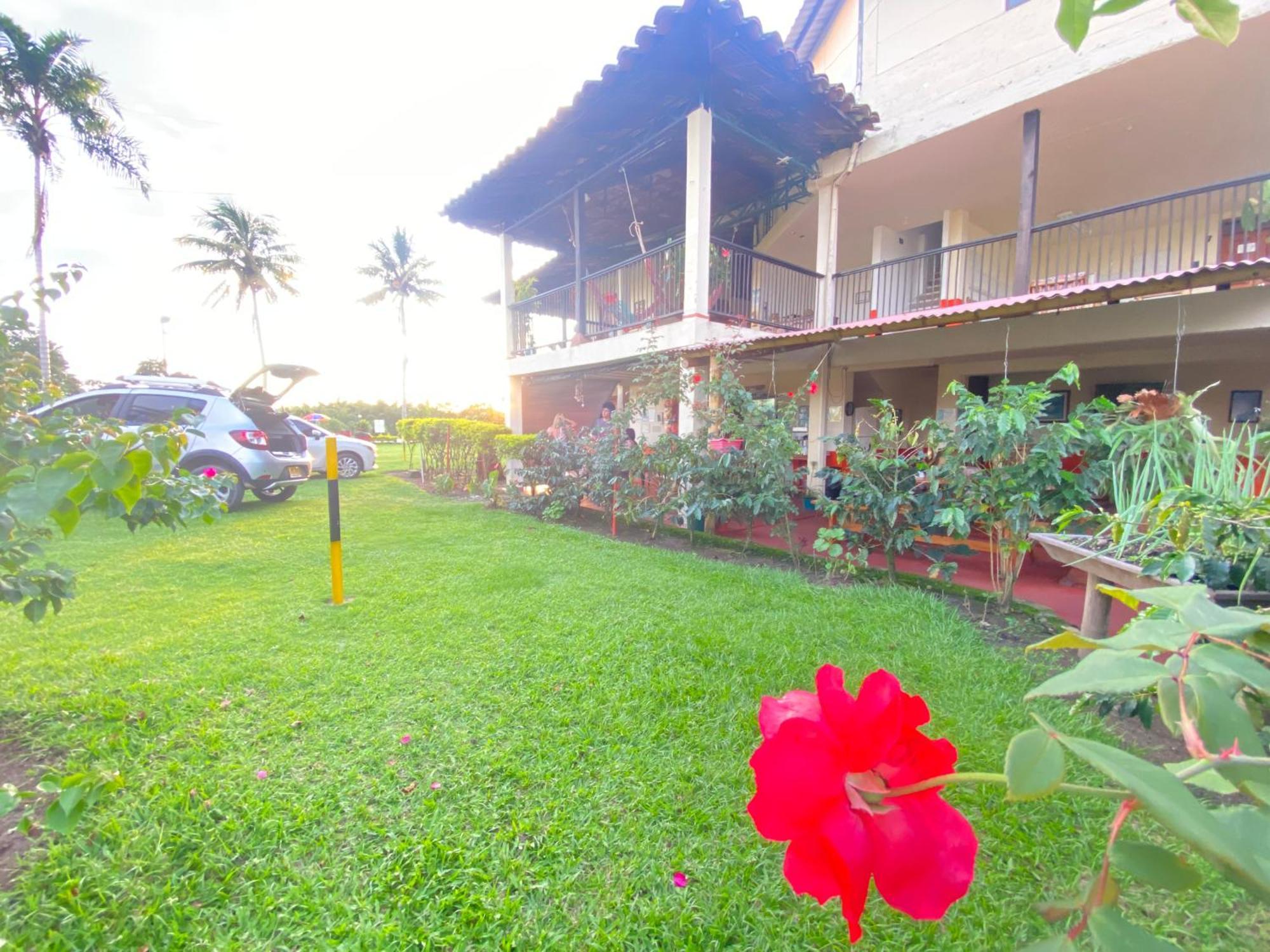 Finca Hotel Los Cocos Монтенегро Екстериор снимка