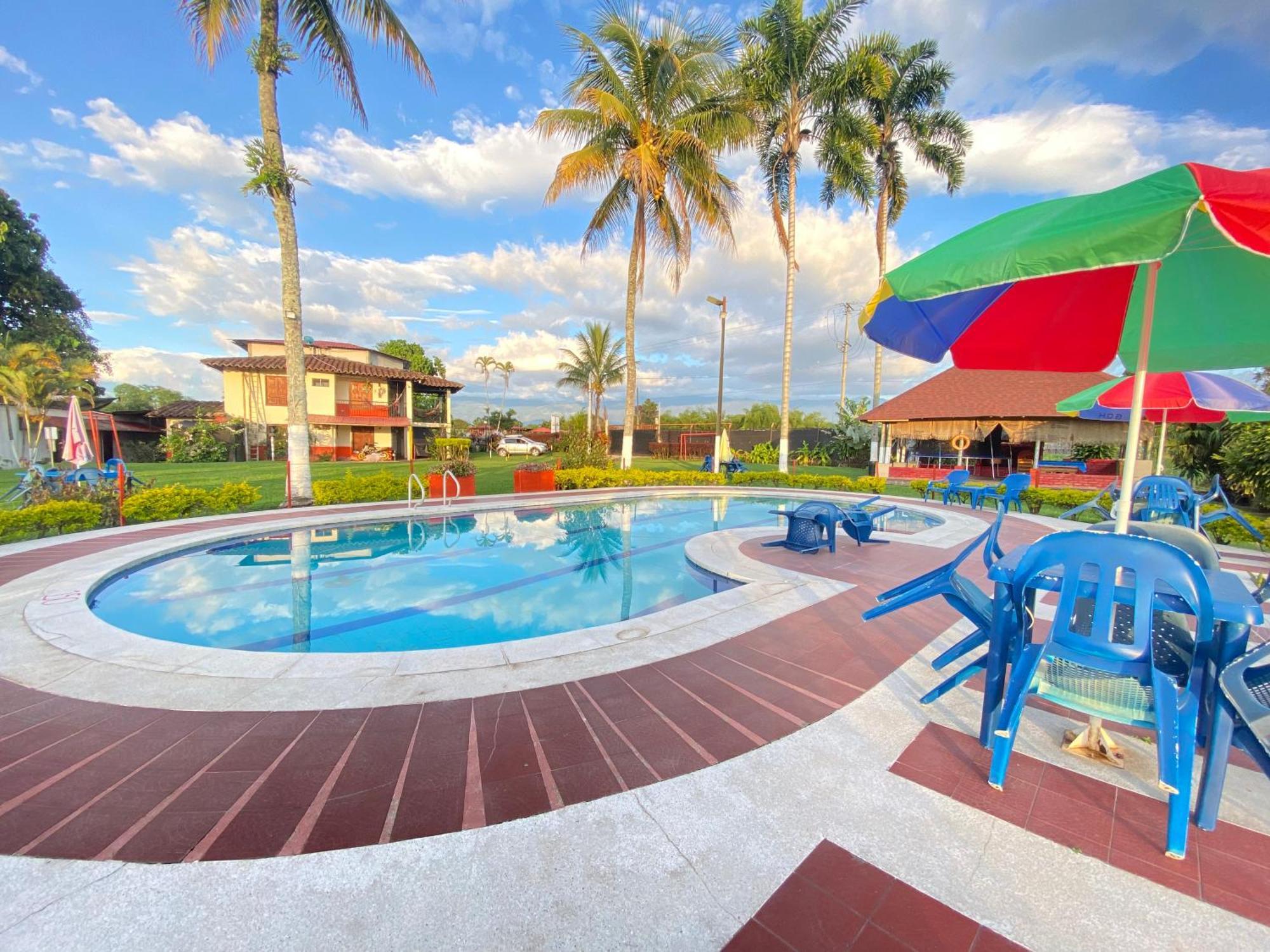 Finca Hotel Los Cocos Монтенегро Екстериор снимка