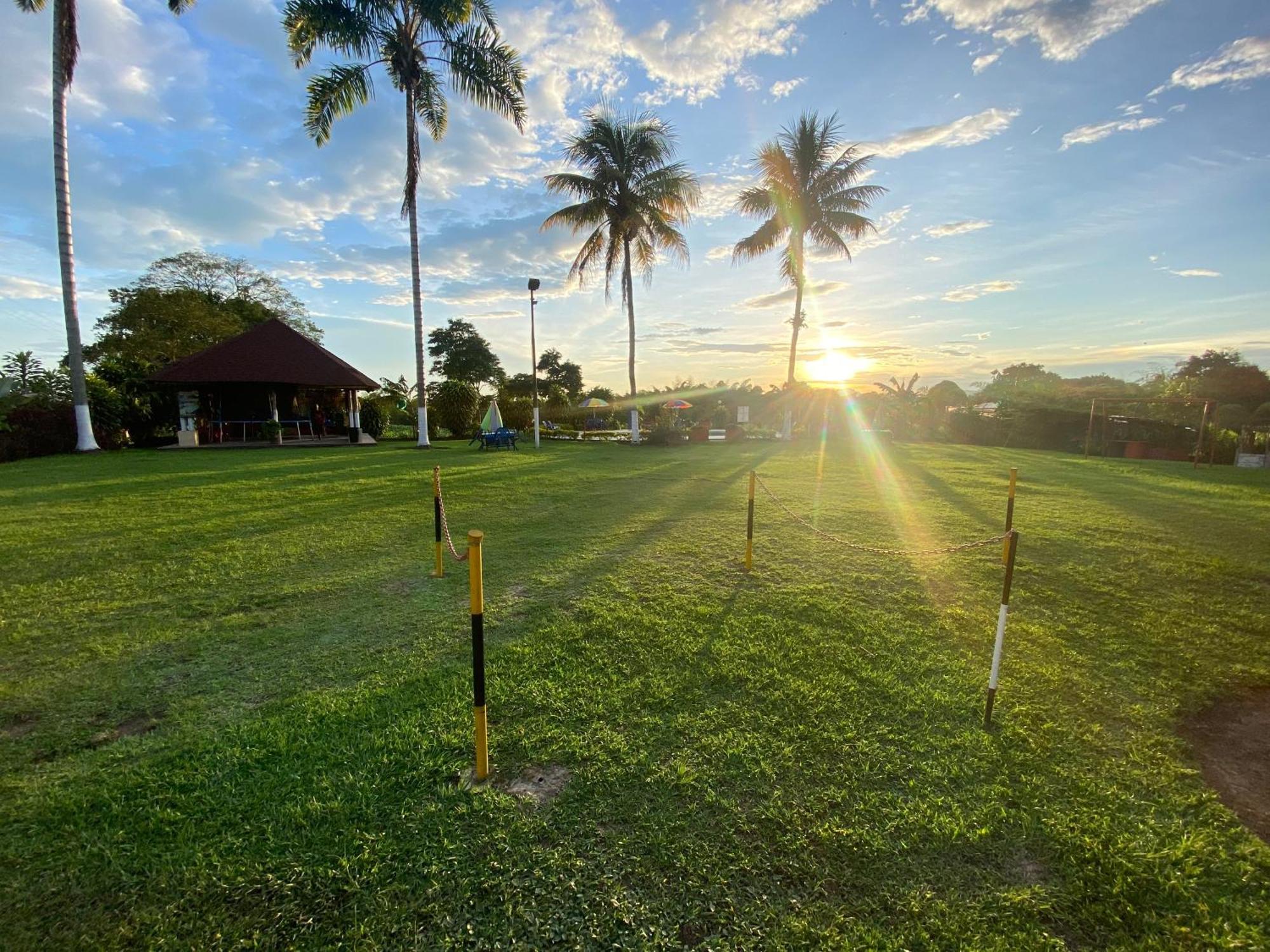 Finca Hotel Los Cocos Монтенегро Екстериор снимка